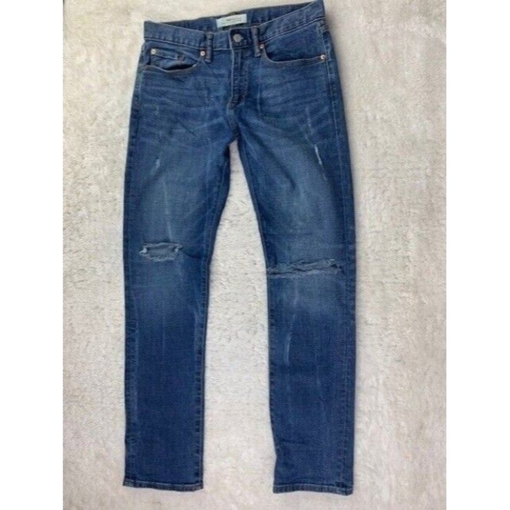 Gap 1969 Size 30x32 Slim Men Jean Distress Stretch Straight (Actual Inseam 31.5)